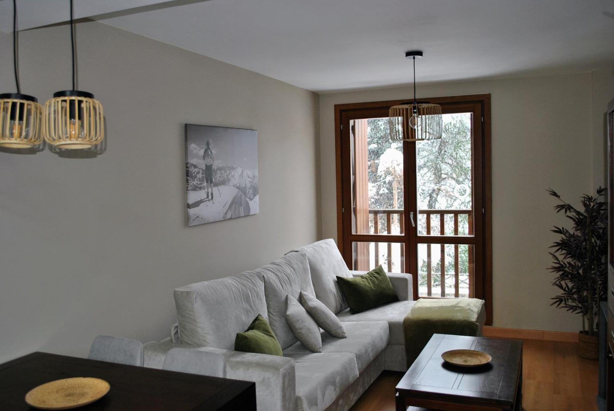 La Casa De La Montana Apartment เอสการิลญา ภายนอก รูปภาพ