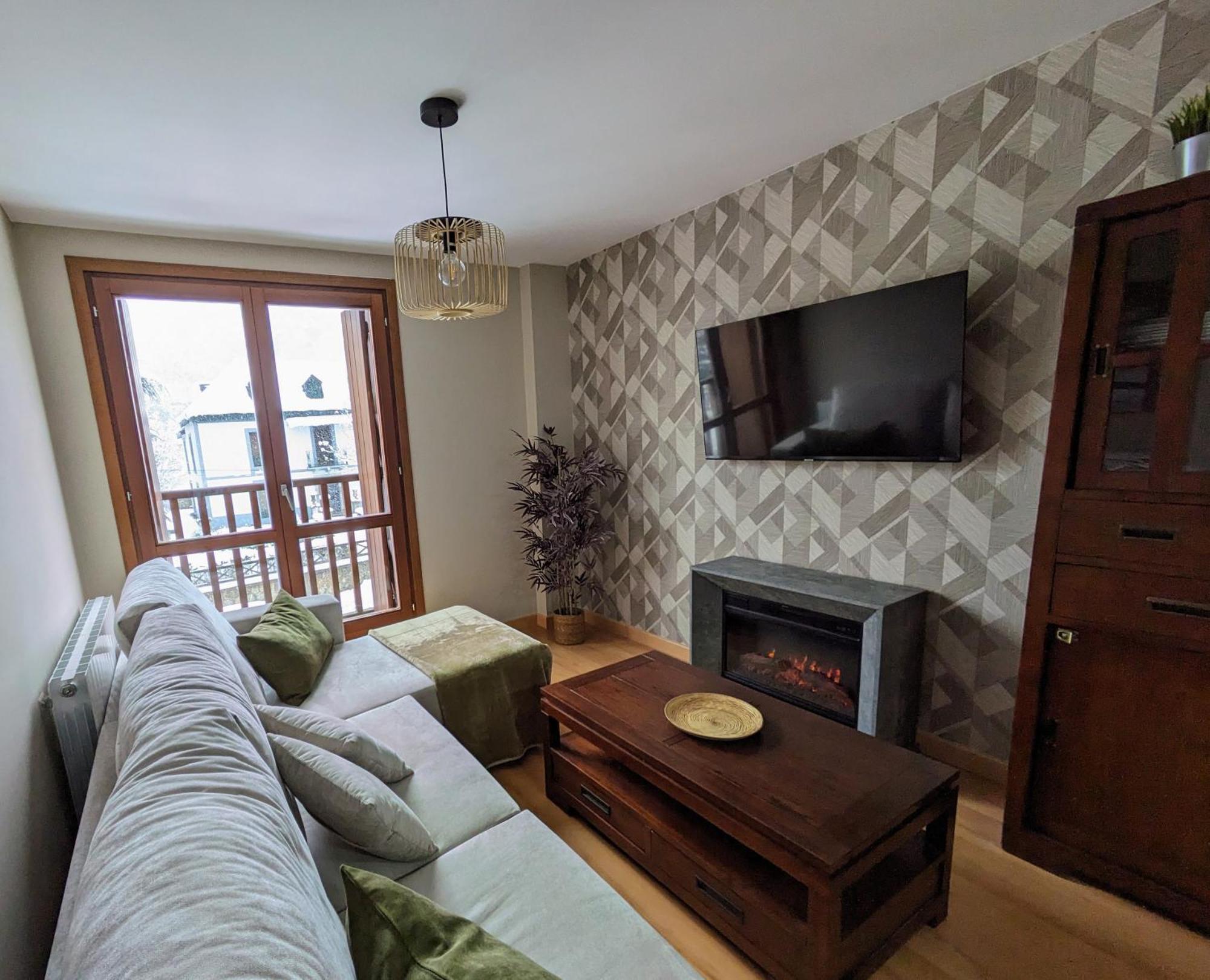 La Casa De La Montana Apartment เอสการิลญา ภายนอก รูปภาพ